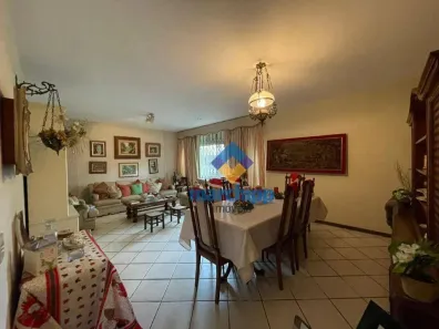 Casa com 4 Quartos à venda, 249m² no São Francisco, Niterói