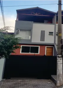Sobrado com 4 Quartos à venda, 217m² no Vila Dom Pedro I, São Paulo