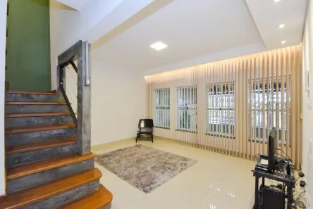 Casa com 4 Quartos para alugar, 240m² no Jardim Aida, Guarulhos