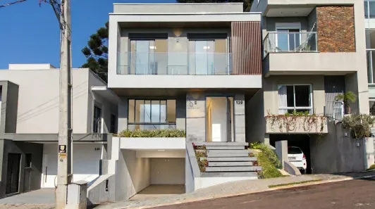 Casa com 3 Quartos à venda, 241m² no Santa Cândida, Curitiba