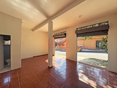 Sala Comercial para alugar, 33m² no Conjunto Residencial Branca Vieira, Maringá