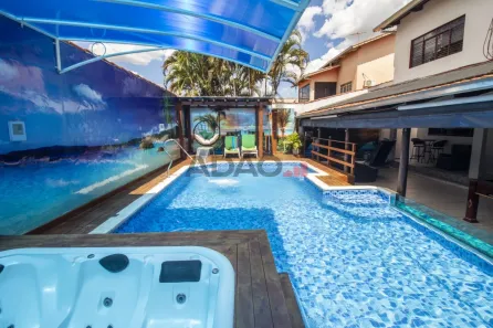 Sobrado com 4 Quartos à venda, 295m² no Loteamento Celina Park, Goiânia