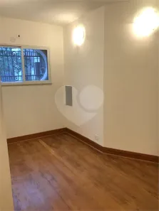 Sobrado com 4 Quartos à venda, 600m² no Liberdade, São Paulo