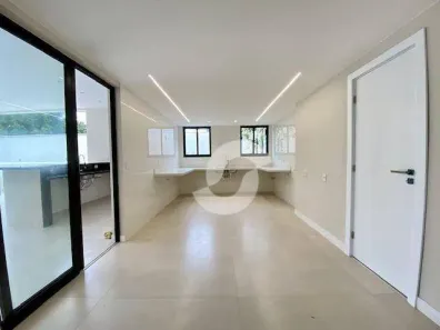 Casa de Condomínio com 4 Quartos à venda, 280m² no Itaipu, Niterói