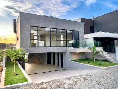 Casa de Condomínio com 3 Quartos à venda, 241m² no Tabajaras, Teresina