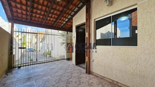 Sobrado com 3 Quartos à venda, 120m² no Bairro Alto, Curitiba