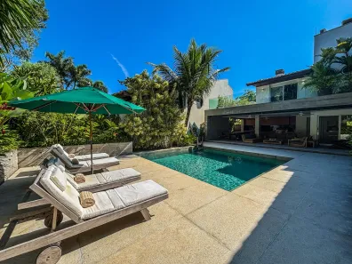 Casa de Condomínio com 5 Quartos à venda, 380m² no Baleia, São Sebastião