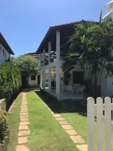Casa com 4 Quartos para alugar, 200m² no Stella Maris, Salvador
