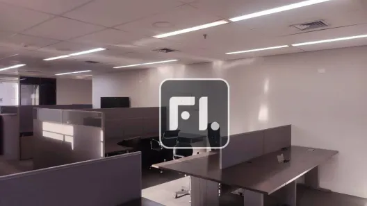 Sala Comercial para alugar, 200m² no Vila Olímpia, São Paulo