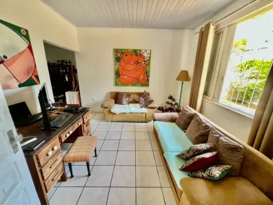 Casa com 4 Quartos à venda, 208m² no Coqueiros, Florianópolis