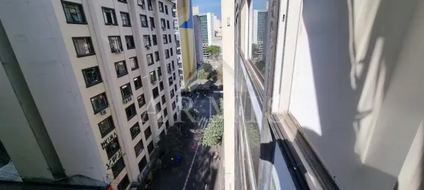 Sala Comercial para alugar, 211m² no República, São Paulo