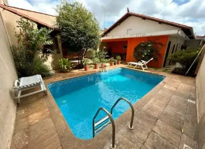 Casa com 3 Quartos à venda, 280m² no Barreiro, Belo Horizonte