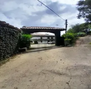 Fazenda/Sítio com 4 Quartos à venda, 200m² no Centro, Piraí