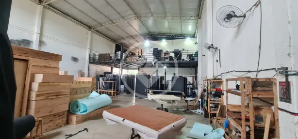 Galpão/Depósito/Armazém à venda, 615m² no Cidade Jardim, Goiânia
