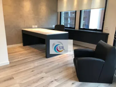 Sala Comercial à venda, 130m² no Vila Olímpia, São Paulo