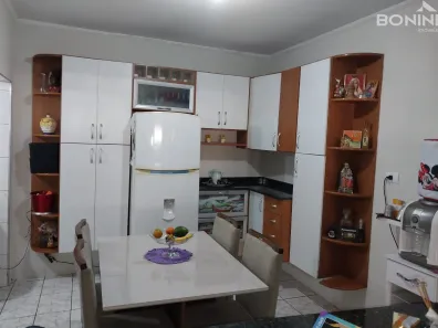 Casa com 2 Quartos à venda, 132m² no Cidade Jardim, Americana