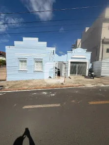 Casa com 3 Quartos para alugar, 250m² no Rosário, Araguari