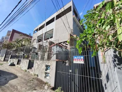 Casa com 3 Quartos para alugar, 181m² no Jardim Amália, Volta Redonda