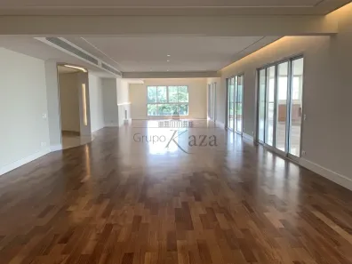Apartamento com 3 Quartos para alugar, 606m² no Paraíso do Morumbi, São Paulo
