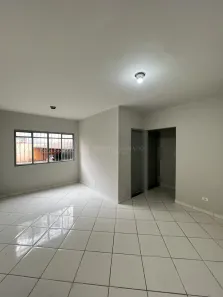 Apartamento com 2 Quartos para alugar, 57m² no Zona 07, Maringá