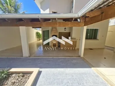 Sobrado com 4 Quartos para alugar, 300m² no Segismundo Pereira, Uberlândia