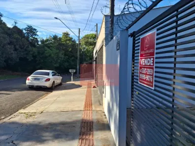 Casa com 2 Quartos à venda, 72m² no Conjunto Parigot de Souza 3, Londrina
