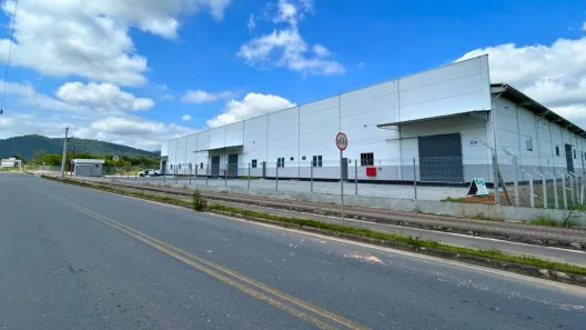 Galpão/Depósito/Armazém para alugar, 1100m² no Gaspar Mirim, Gaspar
