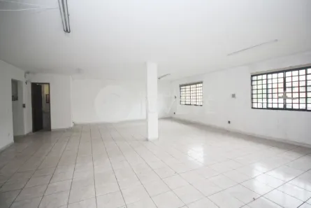 Imóvel Comercial para alugar, 295m² no Cristo Rei, Curitiba