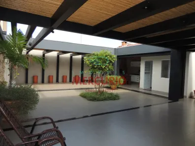 Casa com 3 Quartos à venda, 296m² no Jardim Terra Branca, Bauru
