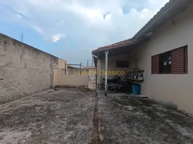 Casa com 4 Quartos à venda, 212m² no Loteamento Ana Quirina, Pindamonhangaba