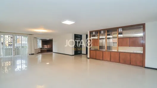 Apartamento com 4 Quartos para alugar, 216m² no Seminário, Curitiba