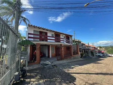 Casa de Condomínio com 3 Quartos à venda, 380m² no Krahe, Viamão