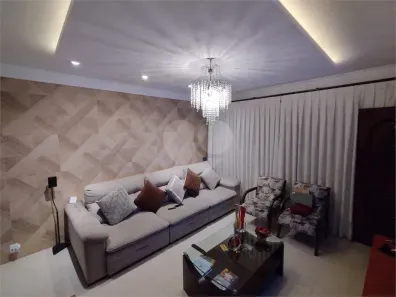 Sobrado com 4 Quartos à venda, 203m² no Vila Carrão, São Paulo