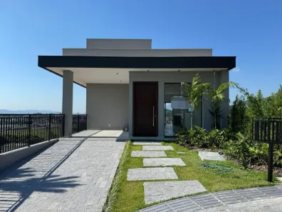 Casa com 3 Quartos à venda, 219m² no Sertão do Maruim, São José