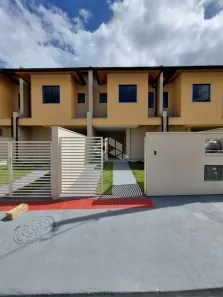 Casa com 2 Quartos à venda, 100m² no Forquilhas, São José