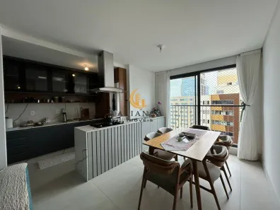 Apartamento com 2 Quartos à venda, 79m² no Canto, Florianópolis