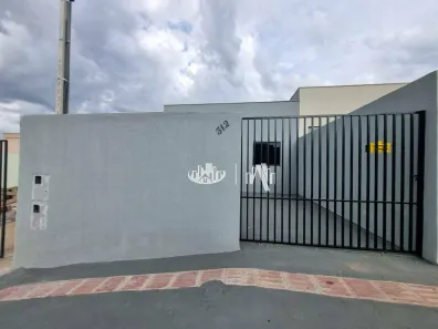 Casa com 3 Quartos para alugar, 50m² no Colúmbia, Londrina
