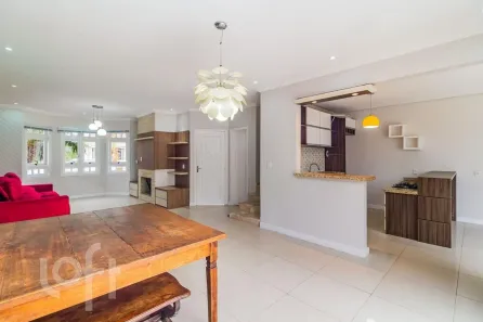 Casa de Condomínio com 3 Quartos à venda, 178m² no Sarandi, Porto Alegre