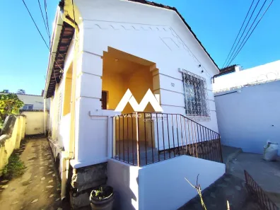 Casa com 2 Quartos para alugar, 80m² no Bonfim, Belo Horizonte