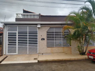 Casa com 4 Quartos à venda, 220m² no Valparaiso I - Etapa A, Valparaíso de Goiás