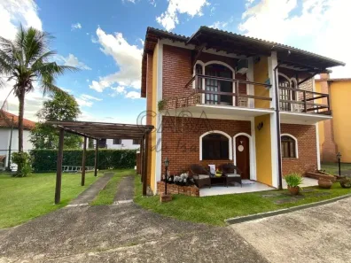 Casa com 2 Quartos à venda, 78m² no Penedo, Itatiaia