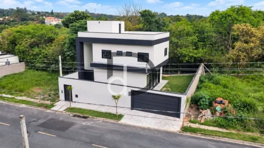 Casa com 3 Quartos à venda, 196m² no Pinheirinho, Vinhedo