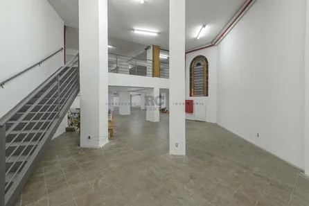 Ponto Comercial para alugar, 750m² no Santo Antônio, Belo Horizonte