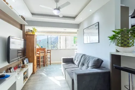 Apartamento com 3 Quartos à venda, 79m² no Jardim Carvalho, Porto Alegre