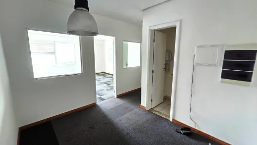 Sala Comercial para alugar, 49m² no Chácaras do Refúgio-Granja Viana, Cotia