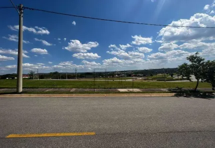 Lote/Terreno à venda, 450m² no Green Valley, Votorantim