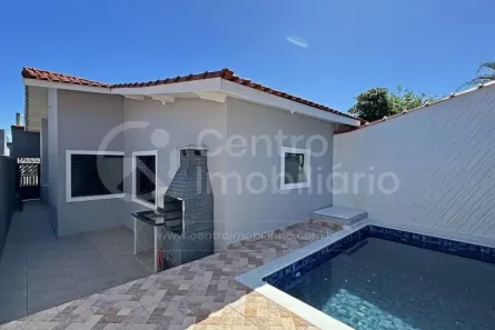 Casa com 2 Quartos à venda, 78m² no Balneario Arpoador, Peruíbe