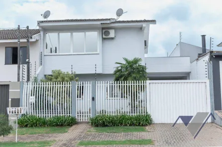 Sobrado com 3 Quartos à venda, 200m² no Country, Cascavel