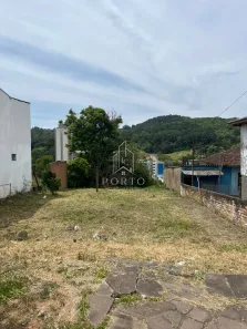 Lote/Terreno à venda, 330m² no Cruzeiro, Caxias do Sul