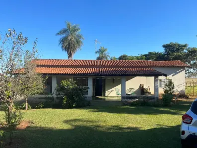 Fazenda/Sítio com 3 Quartos à venda, 100m² no , Guapiaçu